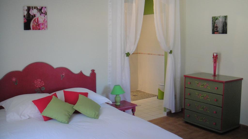 Bed and Breakfast Domaine De Flo Adult A Partir De 16 Ans Saint-Jean-de-la-Blaquiere Номер фото